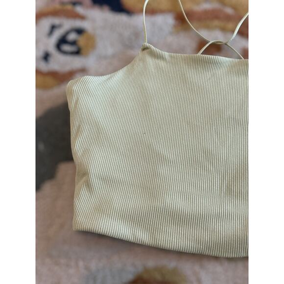 Nike Yoga Luxe Infinalon Ribbed Crop Tank Top Active Celadon/Olive Womens Sze XS - Picture 3 of 8